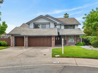 736 Shoreside Dr, Sacramento, CA 95831