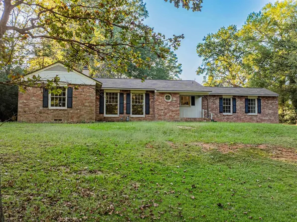 2615 Hart St, Kilgore, TX 75662