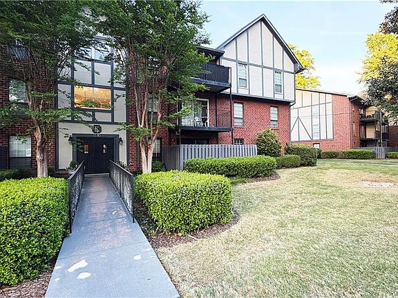 2nd image of 6851 Roswell Rd Unit K1