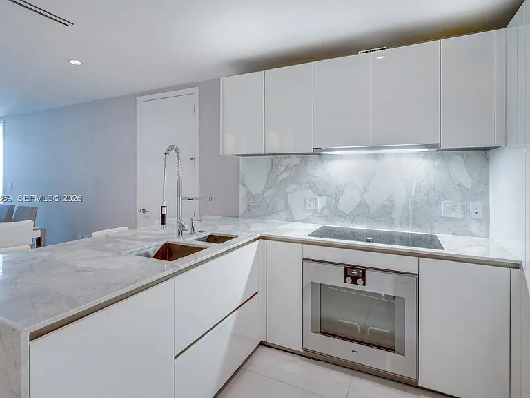 10203 Collins Ave #1005 — Photo 8