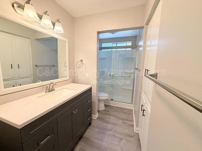 410 Mira Loma Ln — Photo 14