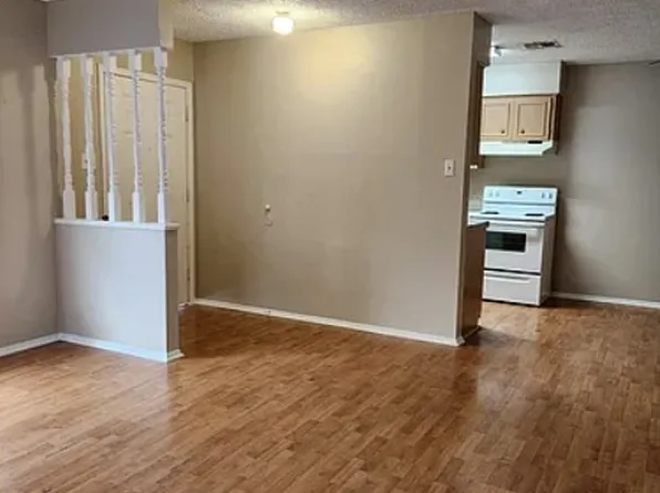 2015 Anchor Dr APT 4, San Antonio, TX 78213