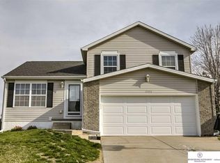 15844 Redwood St, Omaha, NE 68136