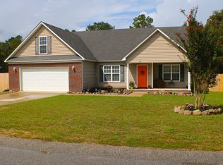 205 Bonney Ln, Raeford, NC 28376