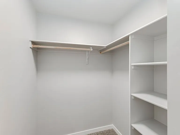 12227 W Barrington Dr — Photo 2