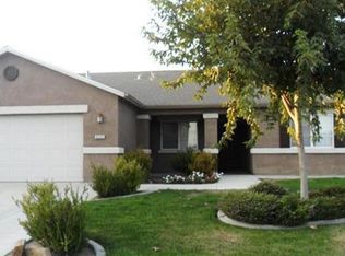 2232 E Arlen Ave, Visalia, CA 93292