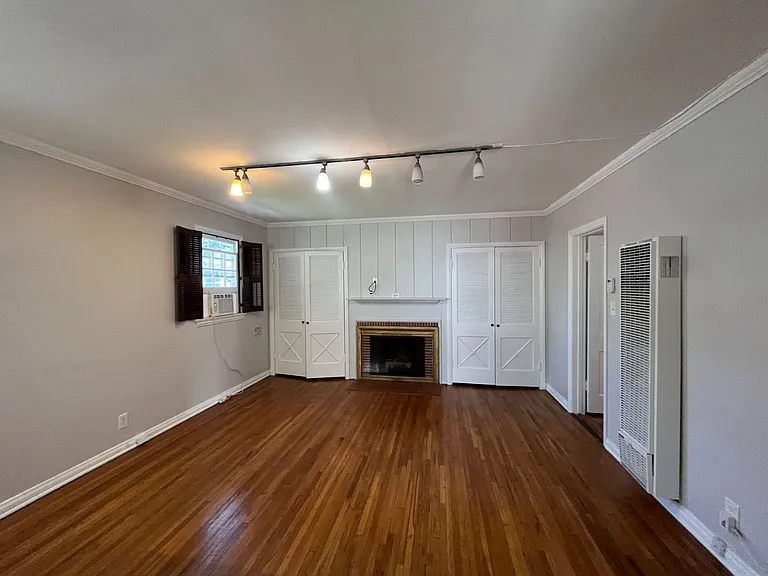 10370 Ashton Ave — Photo 6