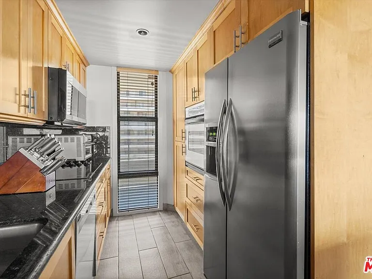 4316 Marina City Dr #927 — Photo 5