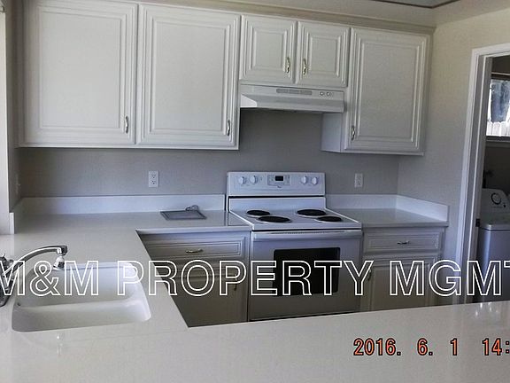 8117 DART WAY Kitchen