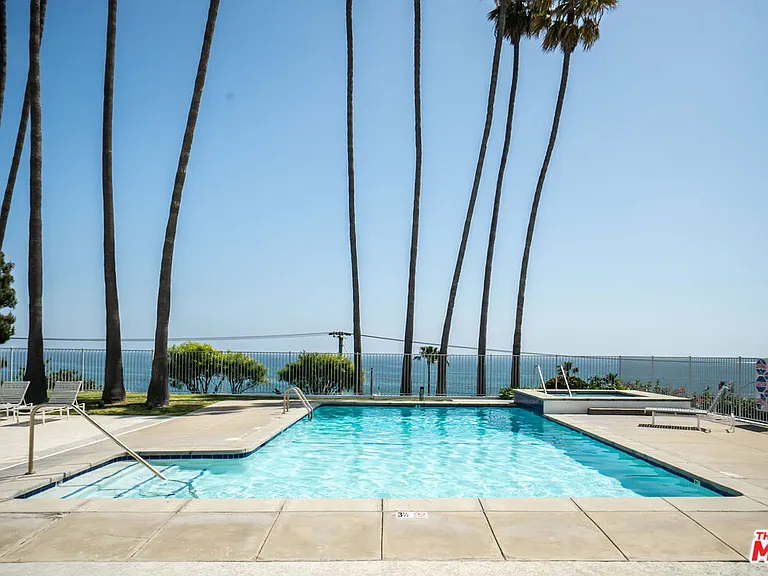 17352 W Sunset Blvd #606 — Photo 2