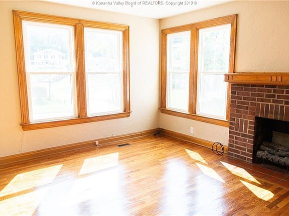 5th image of 237 Staunton Ave SW