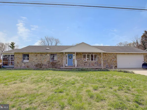 97 Great Lake Dr, Annapolis, MD 21403