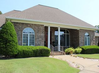 6455 Gardenview Dr, Paducah, KY 42001