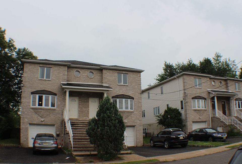 1st image of 424 Van Bussum Ave