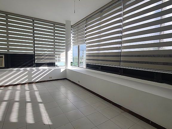 3rd image of 415 Calle Duero APT 5