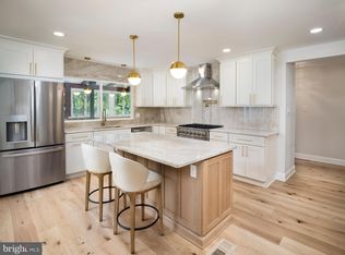 581 Woodland Dr, Wayne, PA 19087