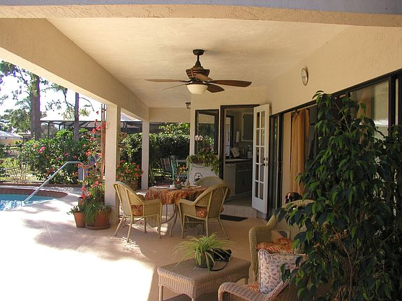 5th image of 2156 Lochmoor Cir