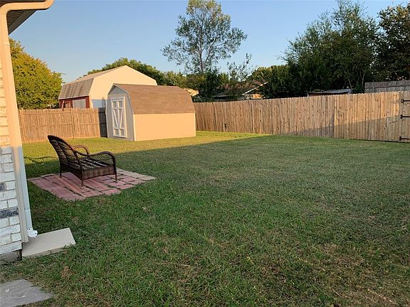 3rd image of 4225 Driscoll Dr