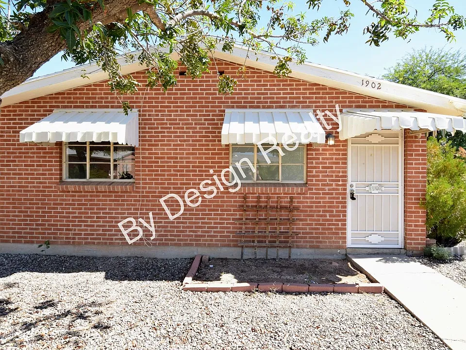 1902 N Tucker Dr