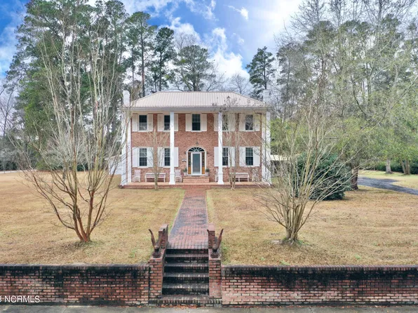 1205 Pinckney Street, Whiteville, NC 28472