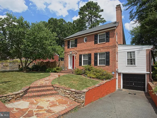 4901 13th St N, Arlington, VA 22205