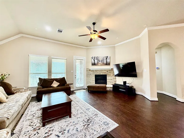 5102 Ava Meadows Ln — Photo 4