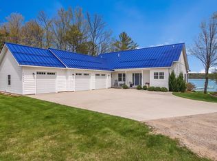 18494 Dougherty Ln, Traverse City, MI 49686