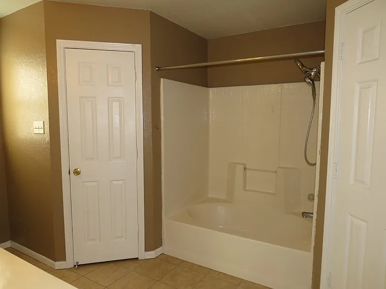4603 Telluride Dr — Photo 9