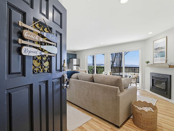 2nd image of 815 Balboa Ave Unit 103