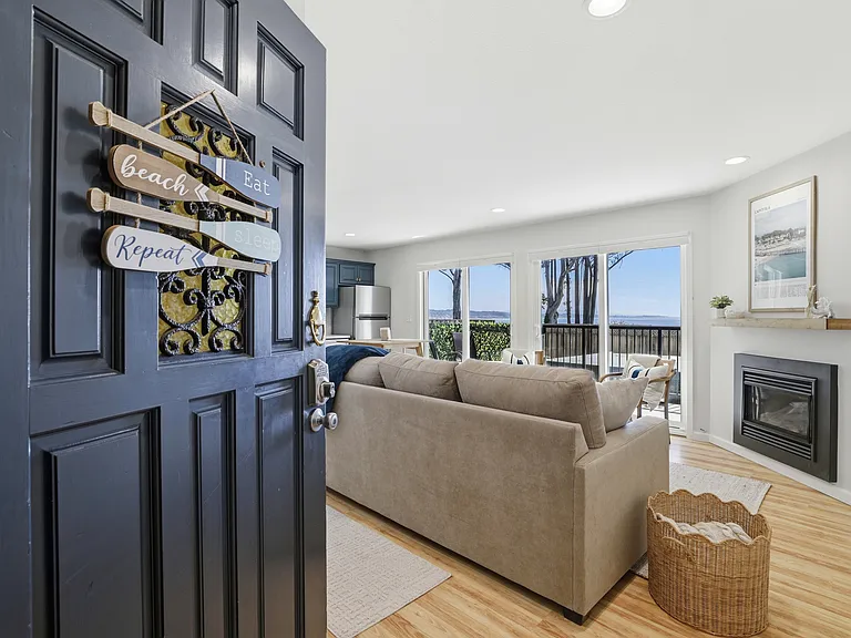 815 Balboa Ave #103 — Photo 2