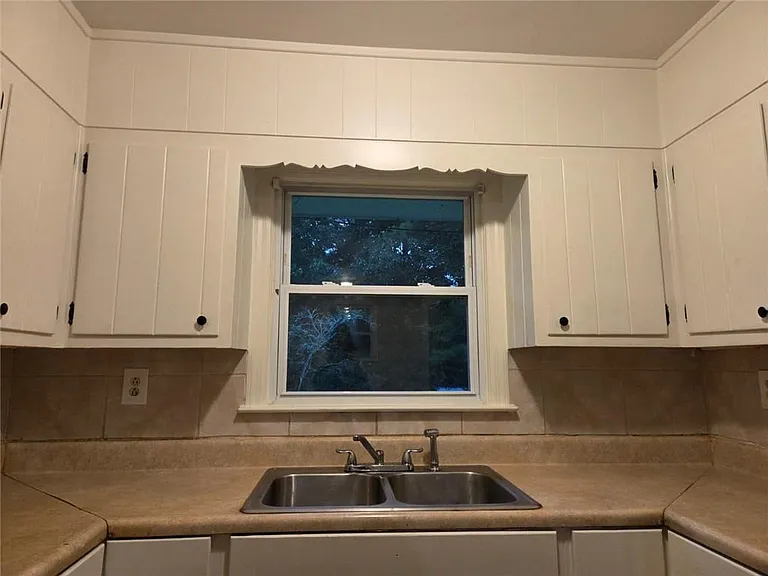 4609 Puckett St — Photo 5