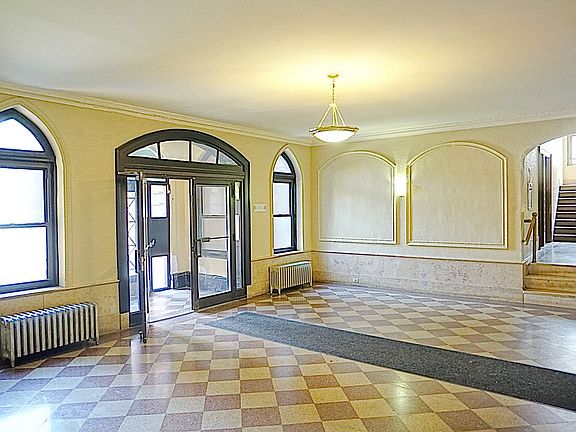 5th image of 3252 33rd St APT F9