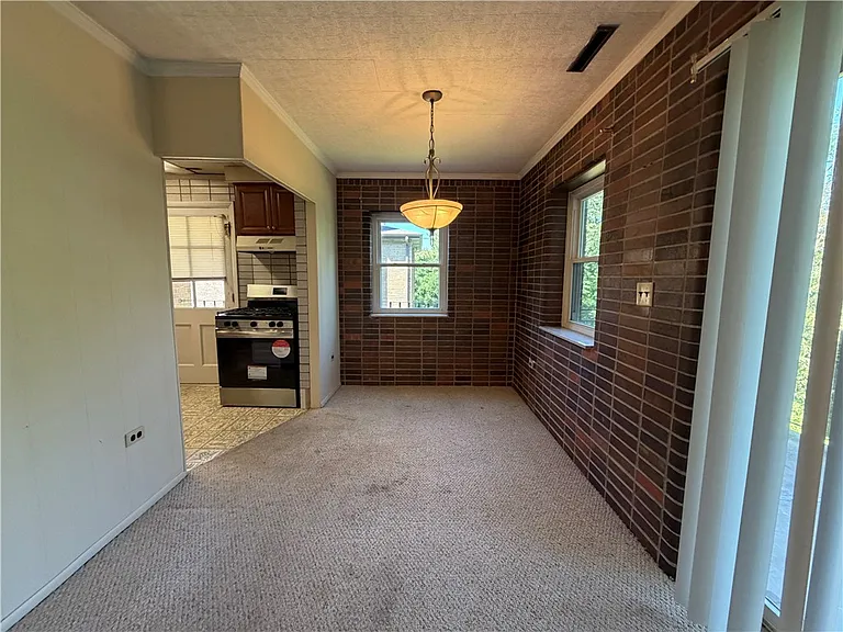 735 Athalia St #2 — Photo 6