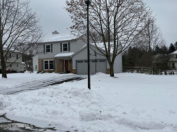 3rd image of 8149 Deerpointe Dr