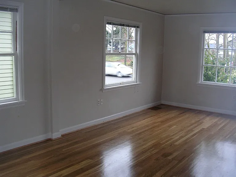 5525-5529 SE Powell Blvd #3418-3444 — Photo 4