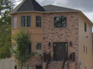 26 Bloomingdale Rd, Staten Island, NY 10309