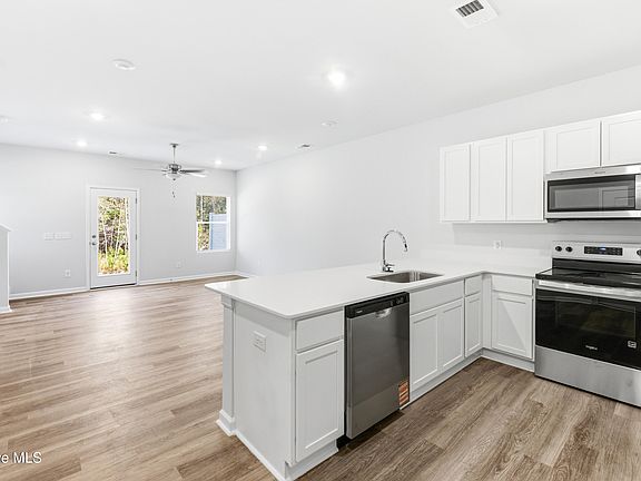 2nd image of 596 Sandy Hollow Drive