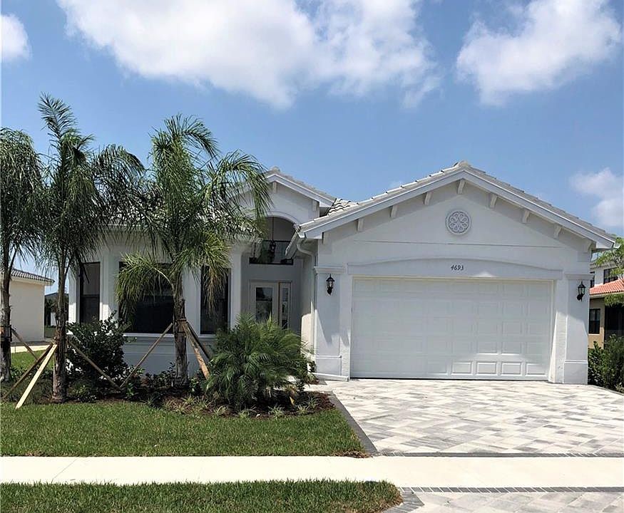 1st image of 4693 Kensington Cir