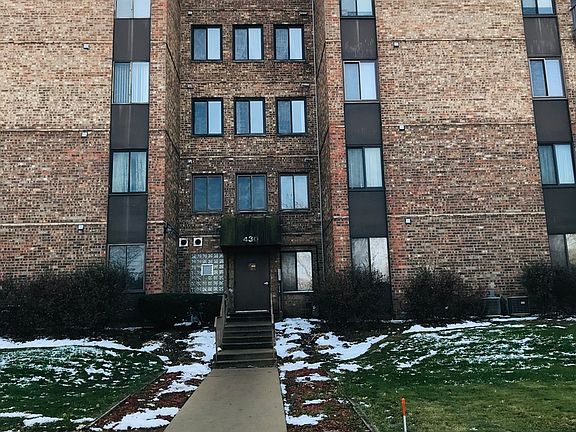 2nd image of 430 Walnut Creek Ln Unit 2202