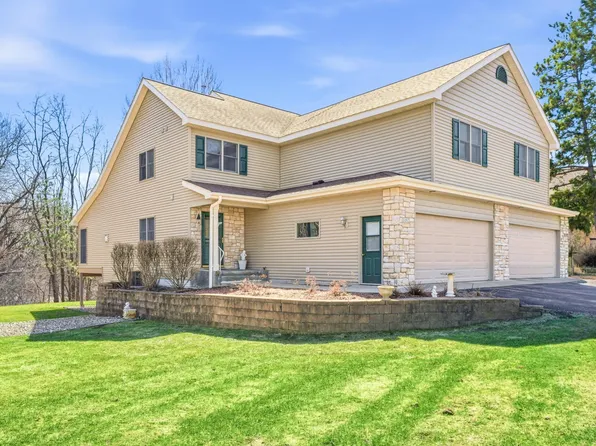 1482 Riverside Dr Unit 1482, River Falls, WI 54022