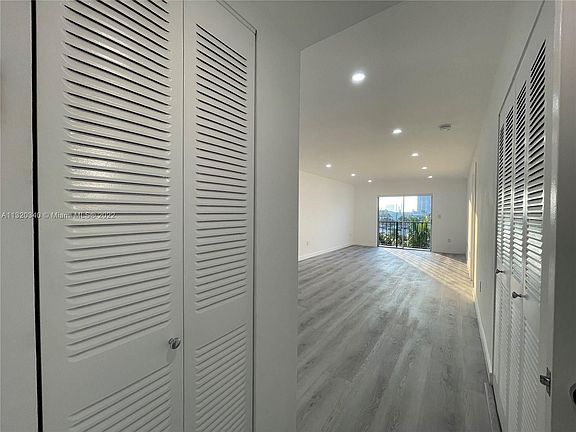 4th image of 1900 Meridian Ave APT 501