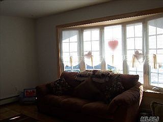 3rd image of 2775 Birch Ave