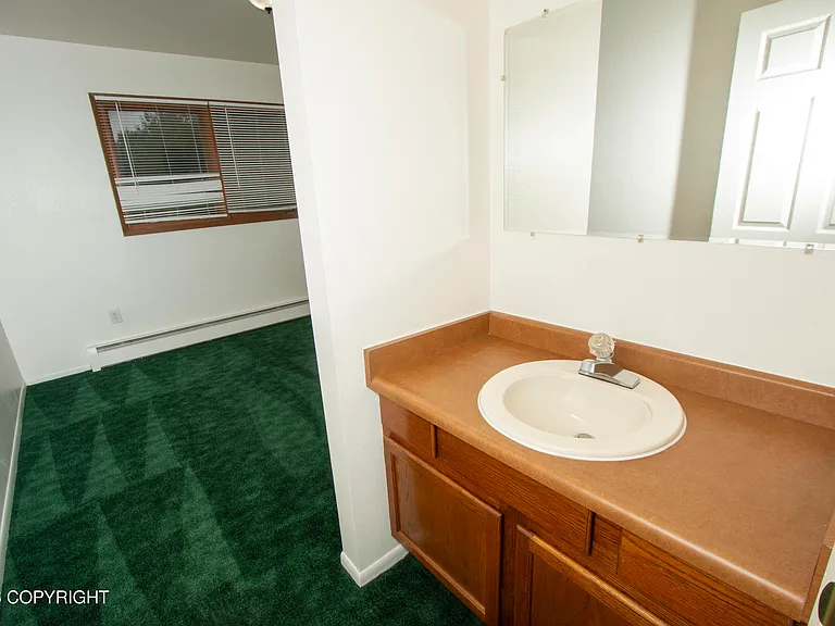526 E 15th Ave #4 — Photo 17