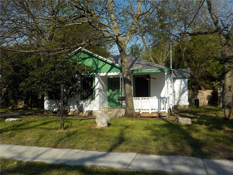 1st image of 4904 Caswell Ave #A