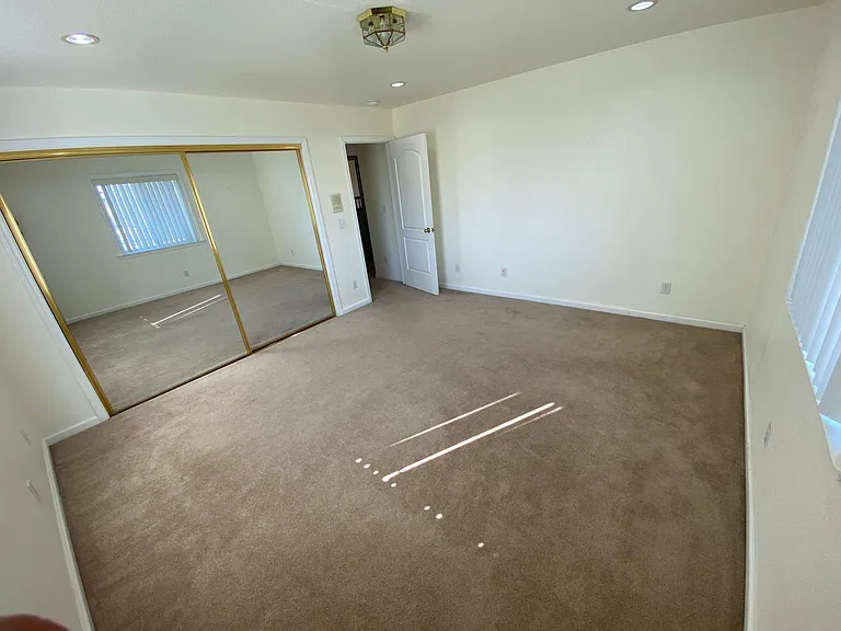 877 Donohoe St #B — Photo 7