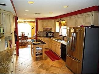 3rd image of 1315 Tan Tara Cir