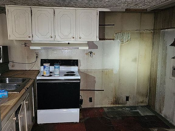 4th image of 203 King St
