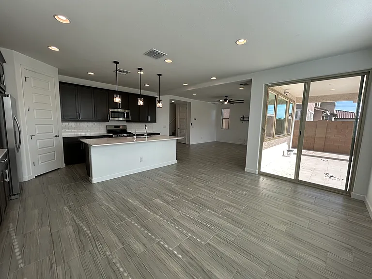 2345 E Castanets Dr — Photo 9