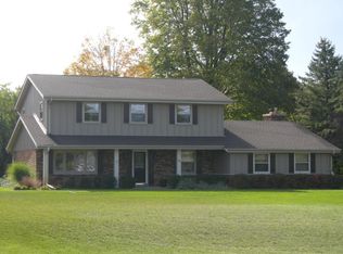 5580 S Oxford Dr, New Berlin, WI 53146