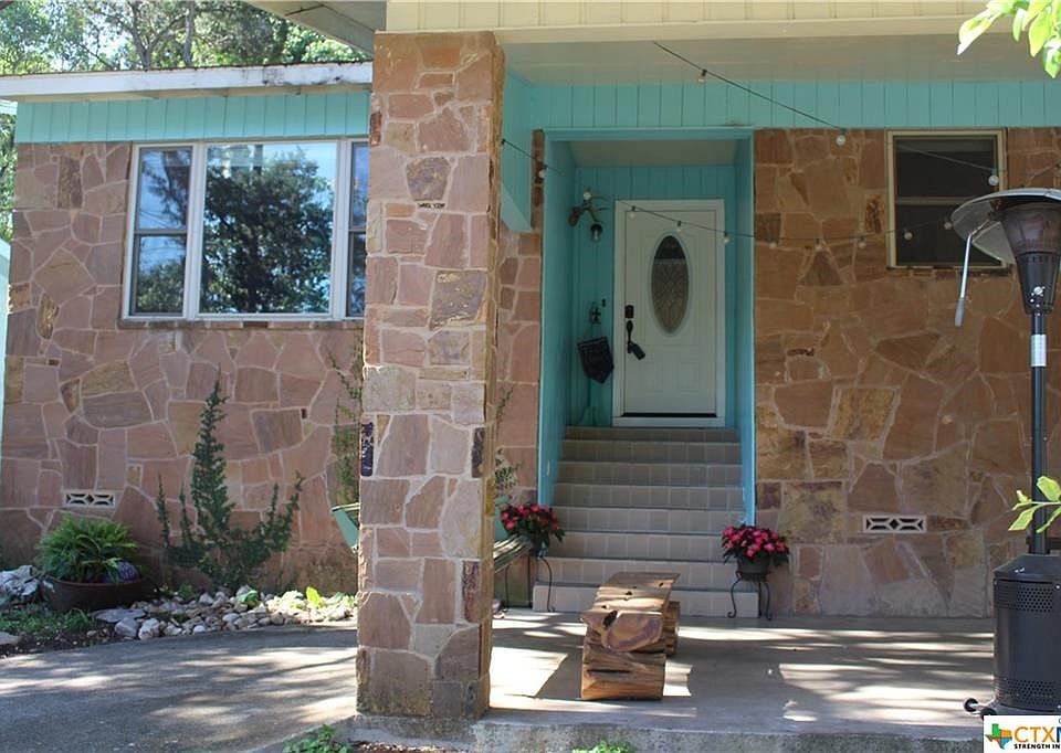 1st image of 1151 Canyon Dr
